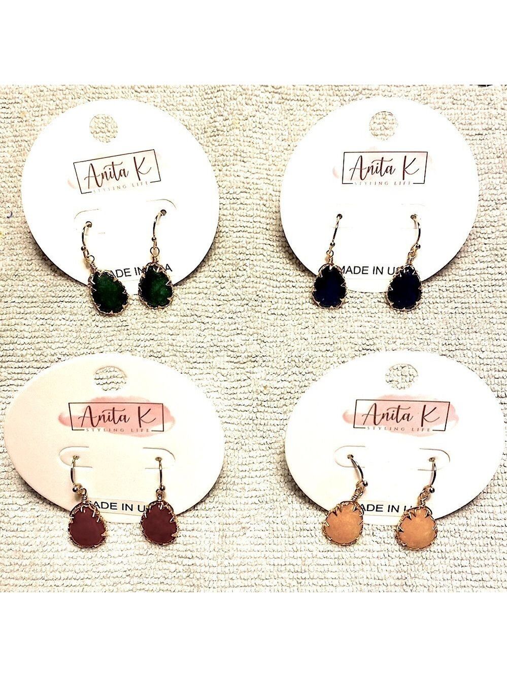 💫$10 add on.  Deep Navy/black Drop Stone Delicate Earrings.